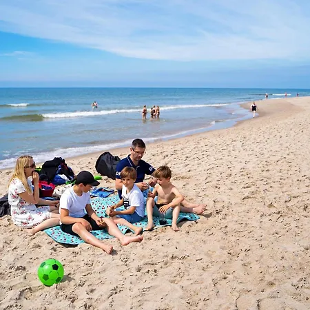 Apartment 6 Person In *