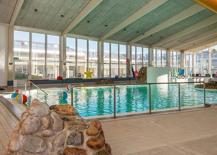 6 Person In Apartment *