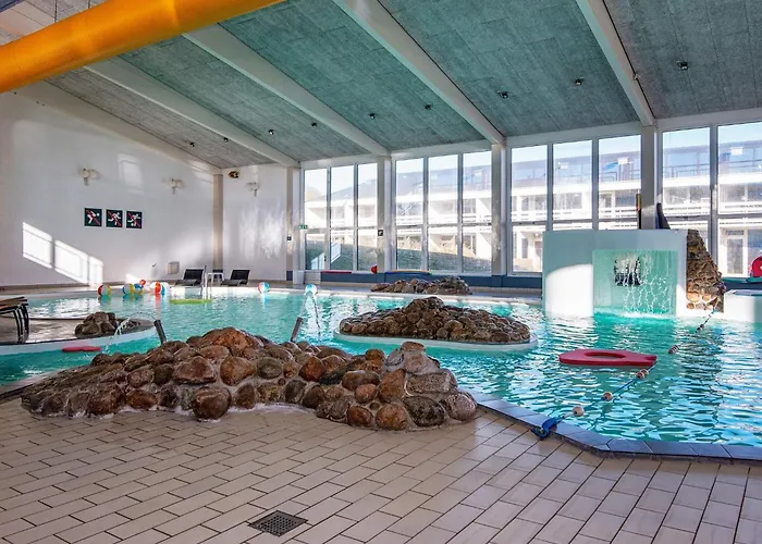 6 Person In Apartment